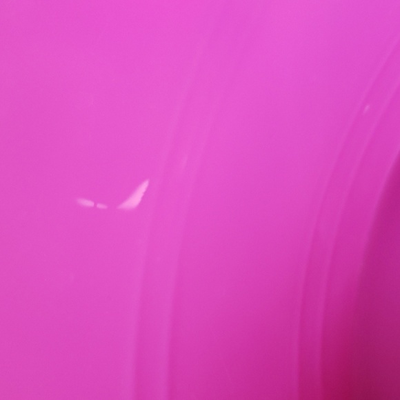 Greenbrier Plastic Bubble Gum Pink Storage Tub - Picture 5 of 14